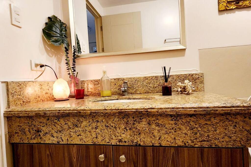 Casa Antonio At Fairway Terraces Family Penthouse 2Br Wi-Fi Nr Golf, Airport, Fort Bgc Manila Esterno foto