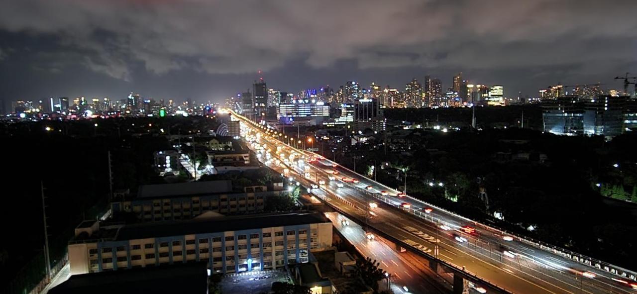 Casa Antonio At Fairway Terraces Family Penthouse 2Br Wi-Fi Nr Golf, Airport, Fort Bgc Manila Esterno foto