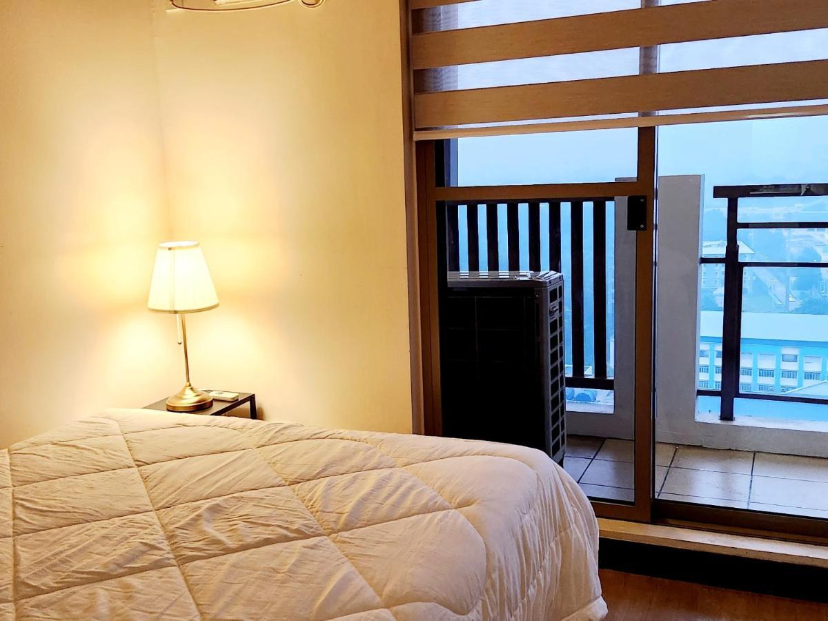 Casa Antonio At Fairway Terraces Family Penthouse 2Br Wi-Fi Nr Golf, Airport, Fort Bgc Manila Esterno foto