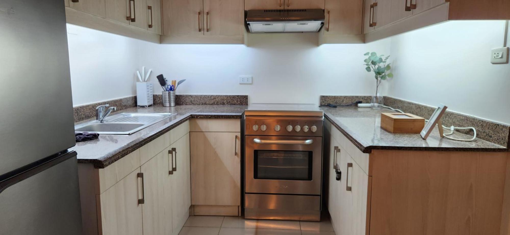 Casa Antonio At Fairway Terraces Family Penthouse 2Br Wi-Fi Nr Golf, Airport, Fort Bgc Manila Esterno foto
