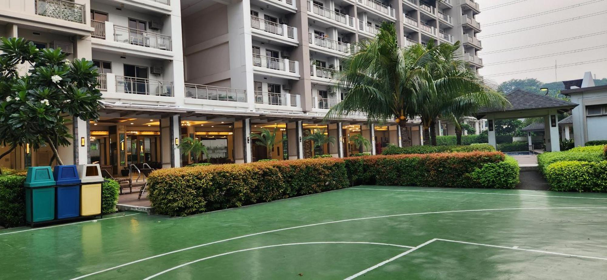 Casa Antonio At Fairway Terraces Family Penthouse 2Br Wi-Fi Nr Golf, Airport, Fort Bgc Manila Esterno foto
