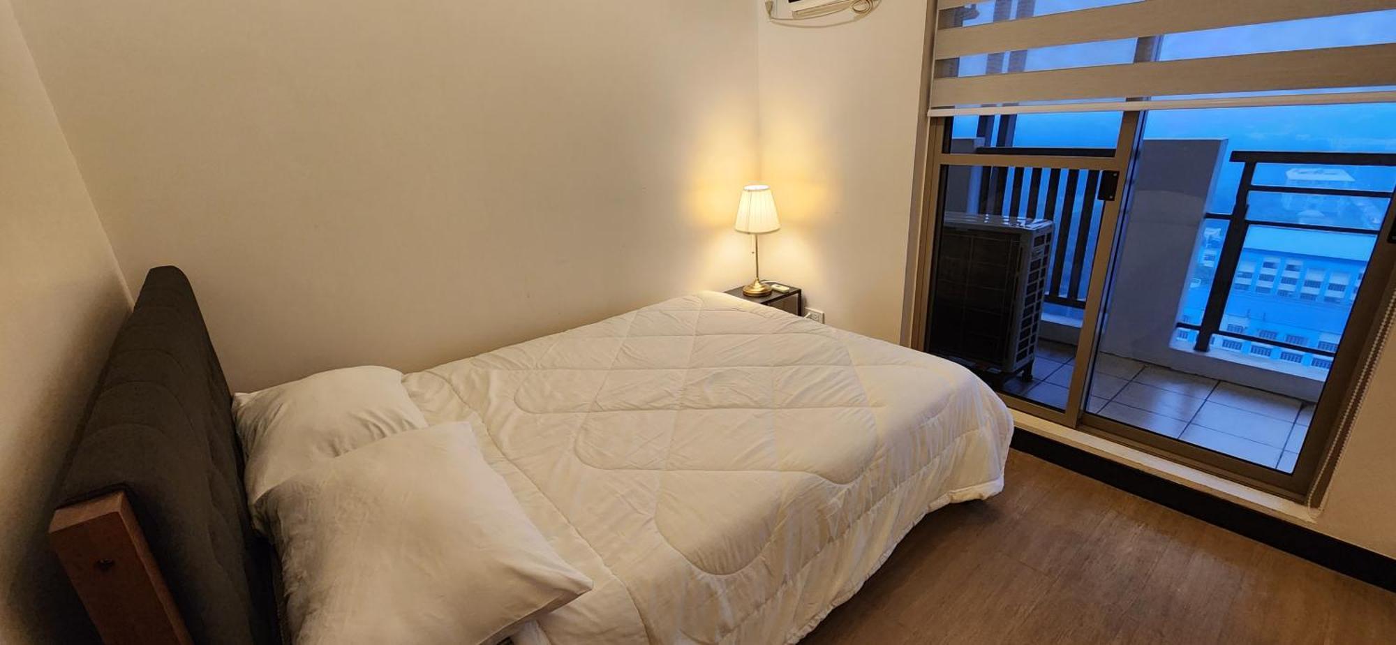 Casa Antonio At Fairway Terraces Family Penthouse 2Br Wi-Fi Nr Golf, Airport, Fort Bgc Manila Esterno foto