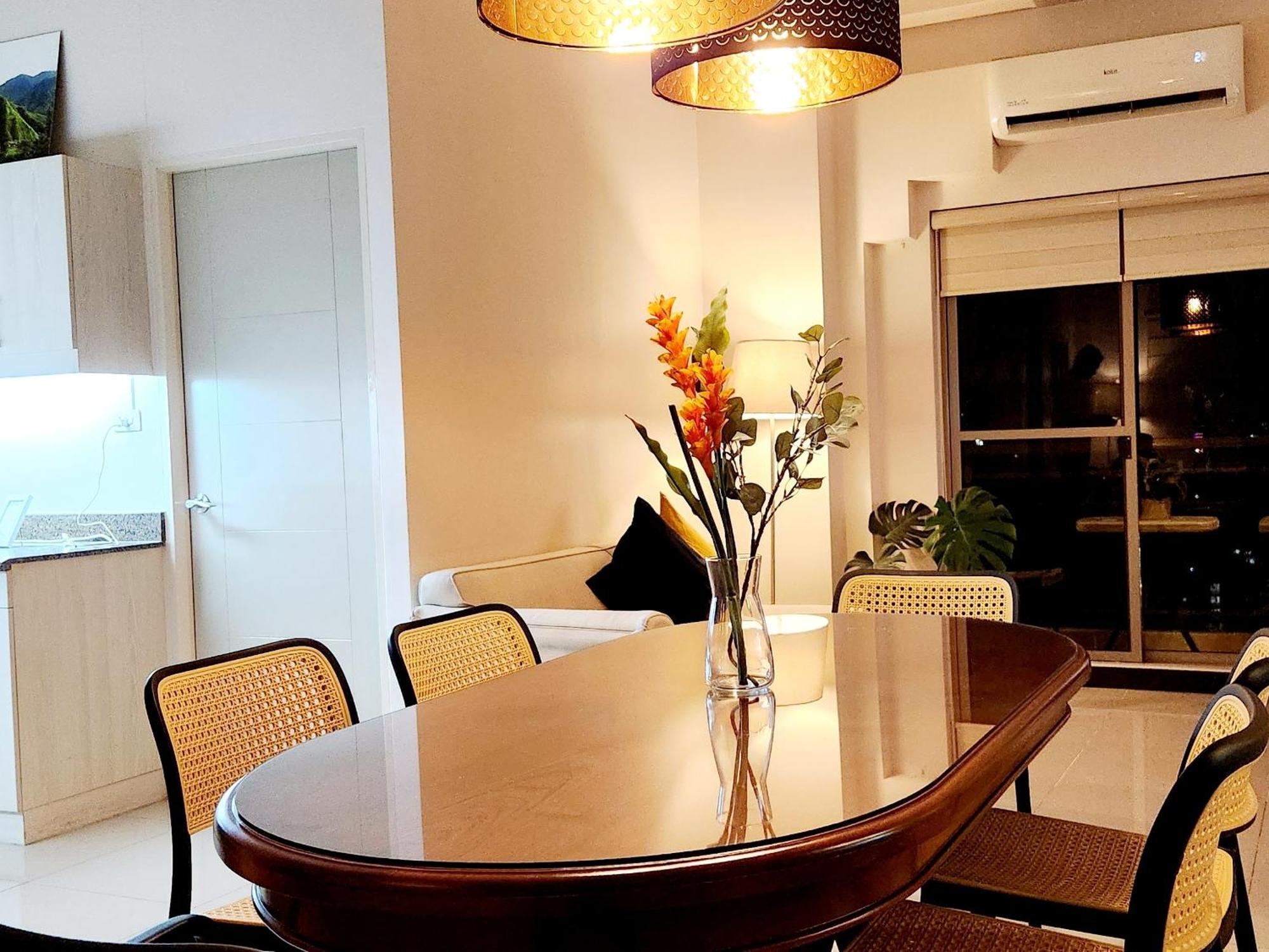 Casa Antonio At Fairway Terraces Family Penthouse 2Br Wi-Fi Nr Golf, Airport, Fort Bgc Manila Esterno foto